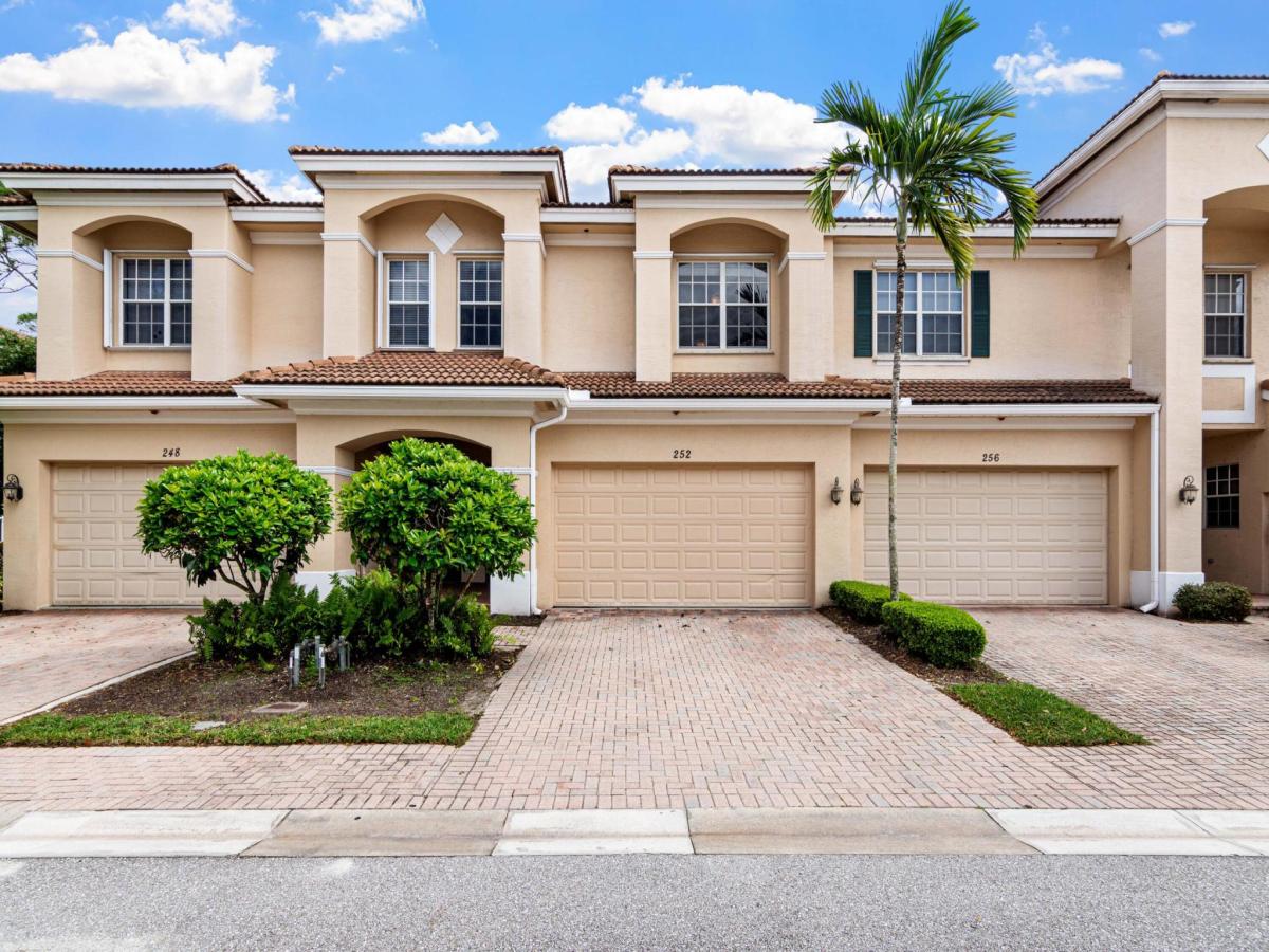 MLS #R11077588 image #0