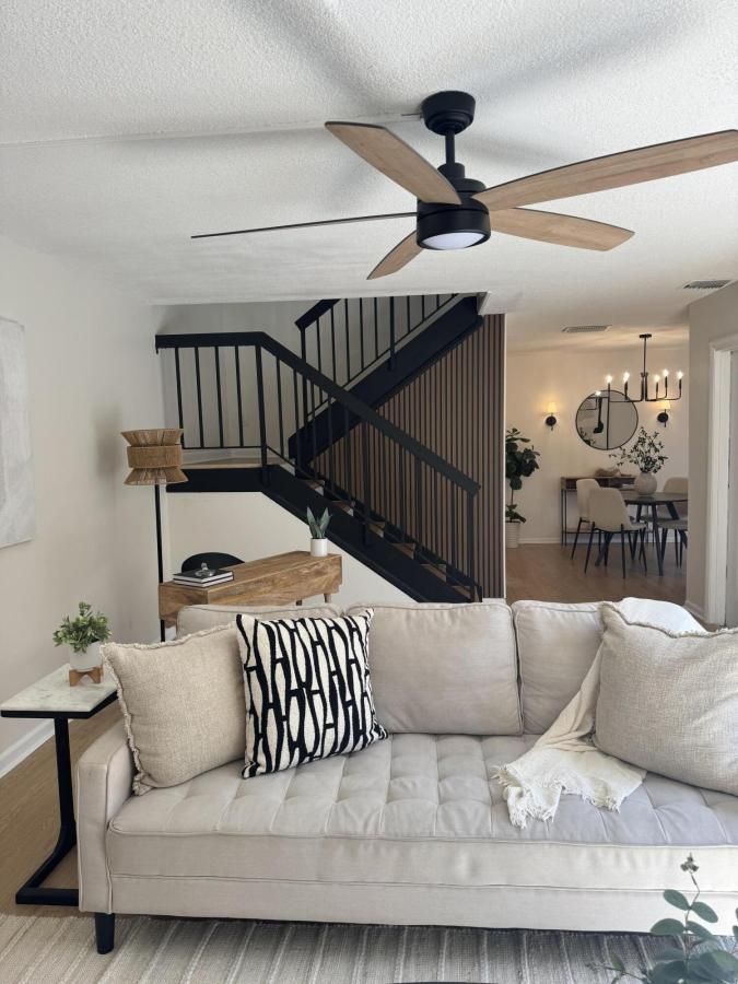 MLS #R11087608 image #0