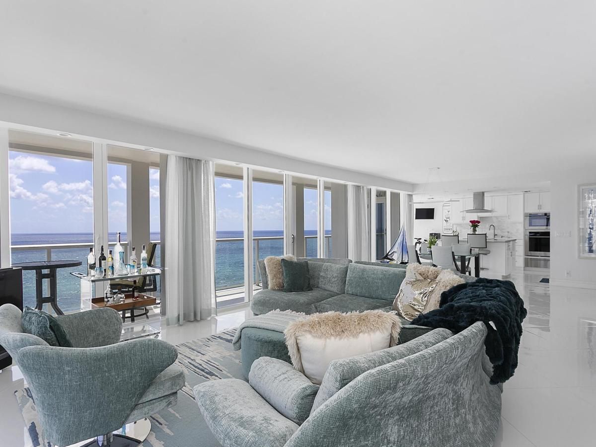 MLS #R11088163 image #0