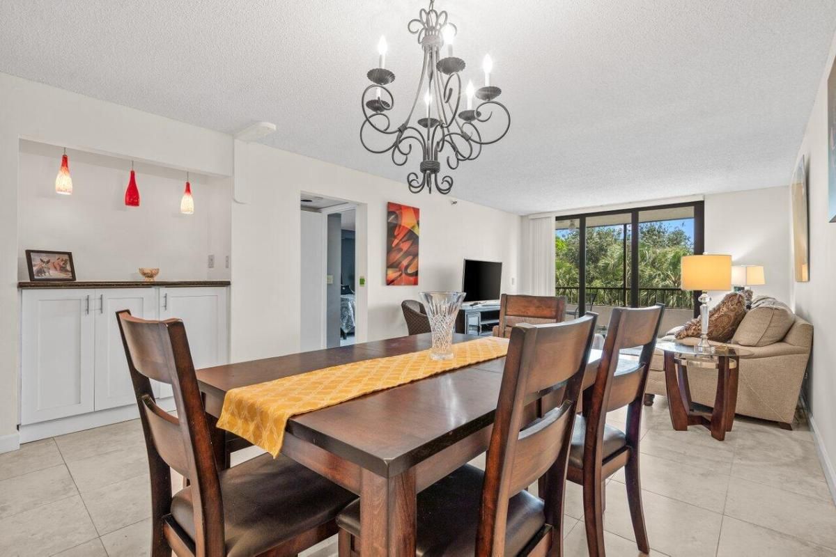 MLS #R11096665 image #0