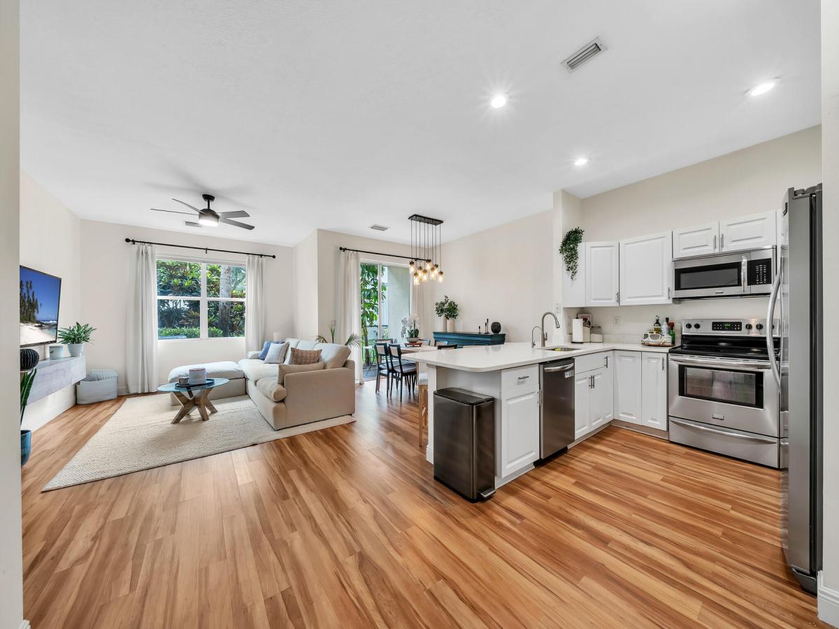 MLS #R11097265 image #0