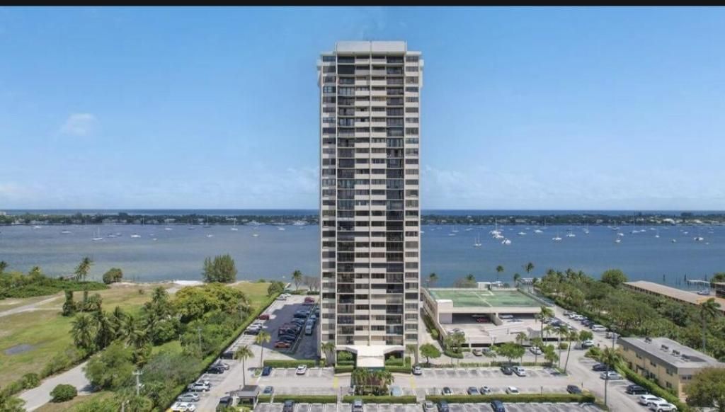 MLS #R11113785 image #0