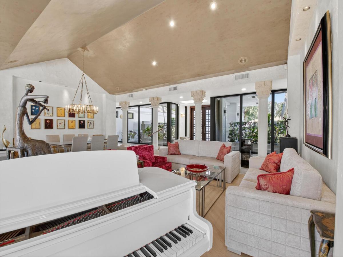 MLS #R11114524 image #0