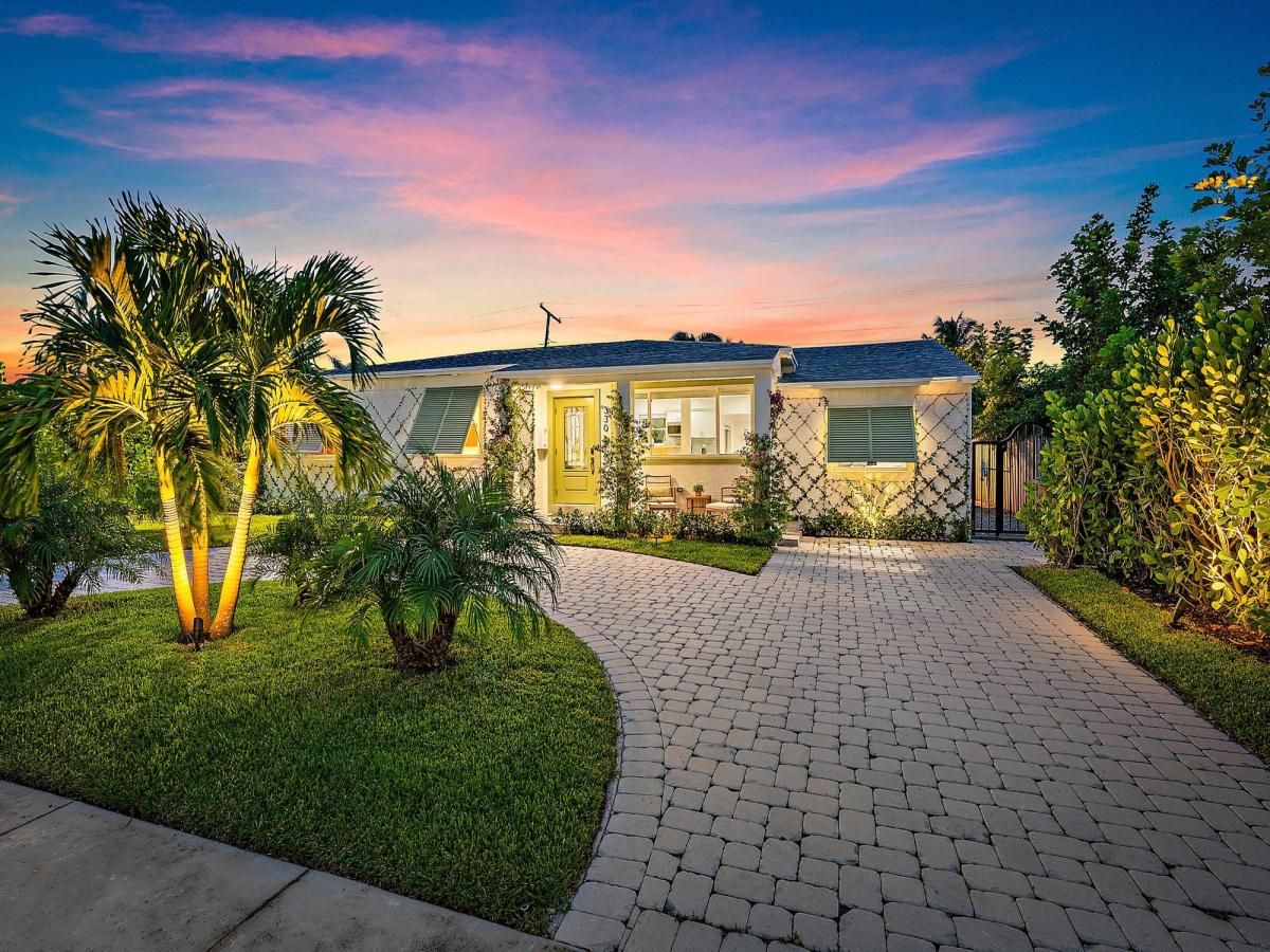 MLS #R11115804 image #0