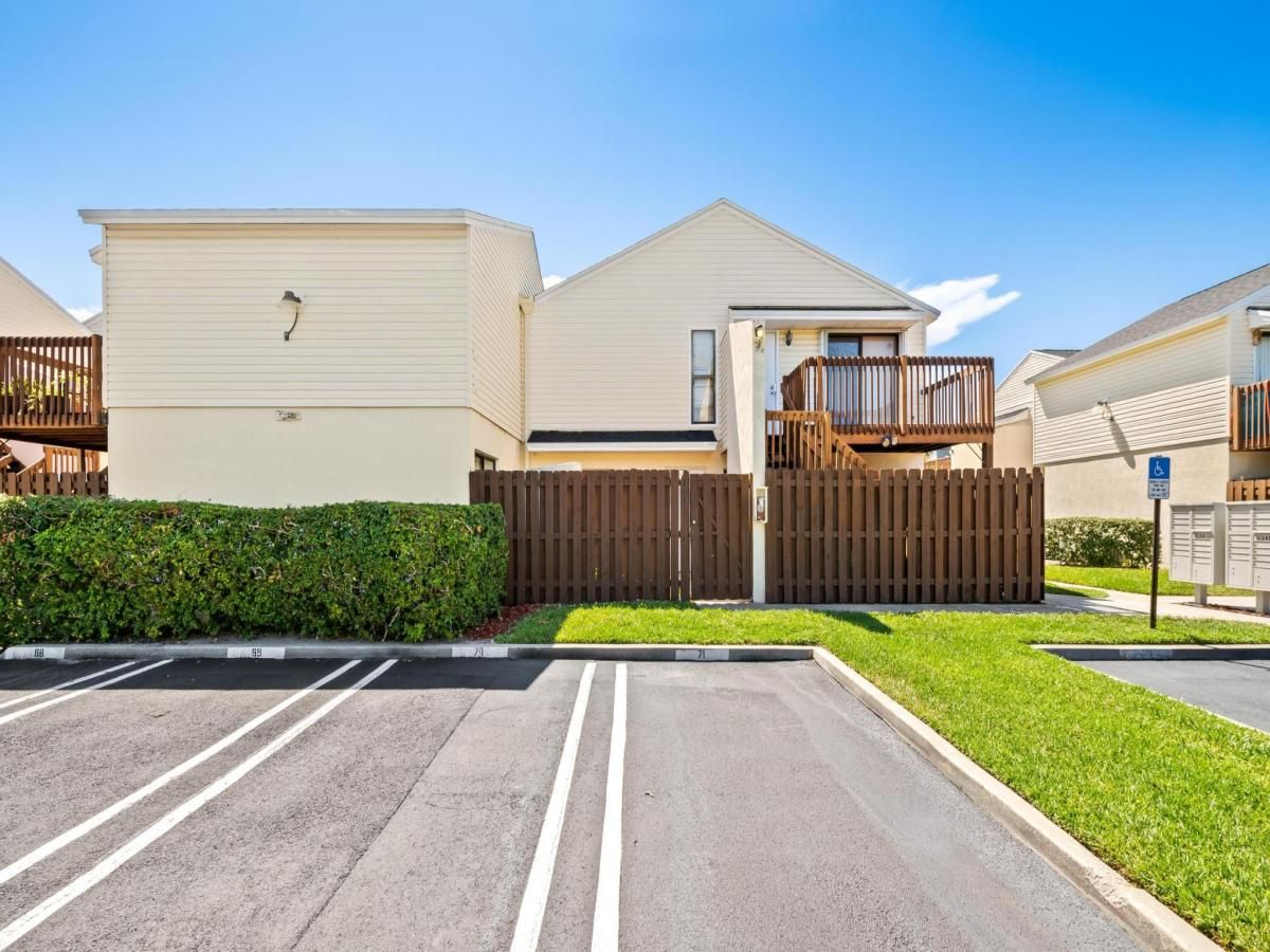 MLS #R11118706 image #0