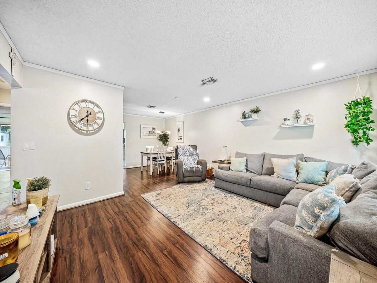 MLS #R11118933 image #0