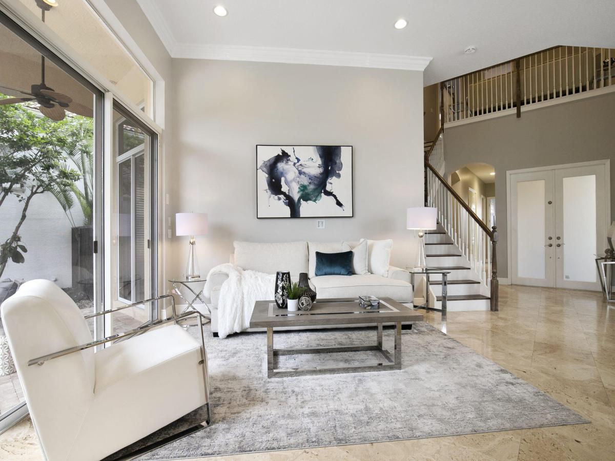 MLS #R11119780 image #0