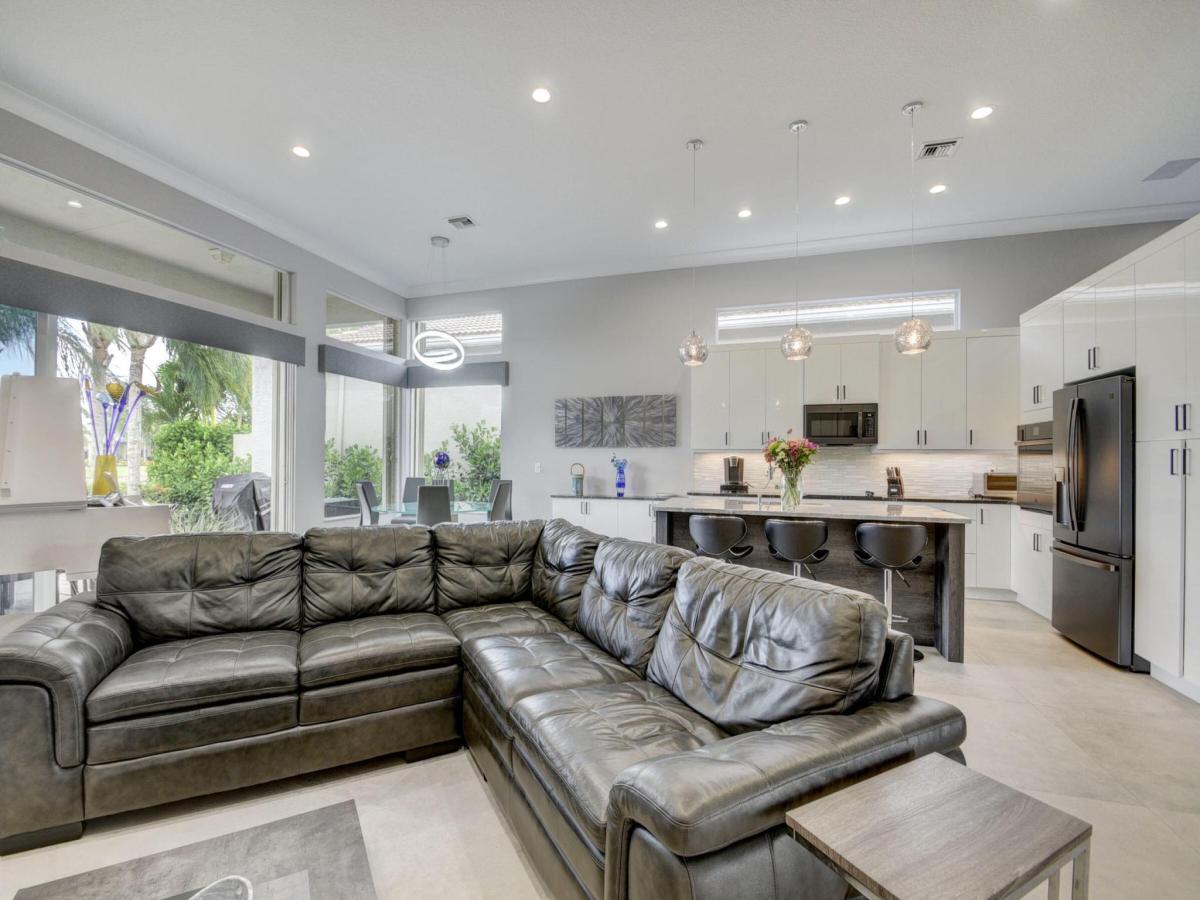 MLS #R11120101 image #0