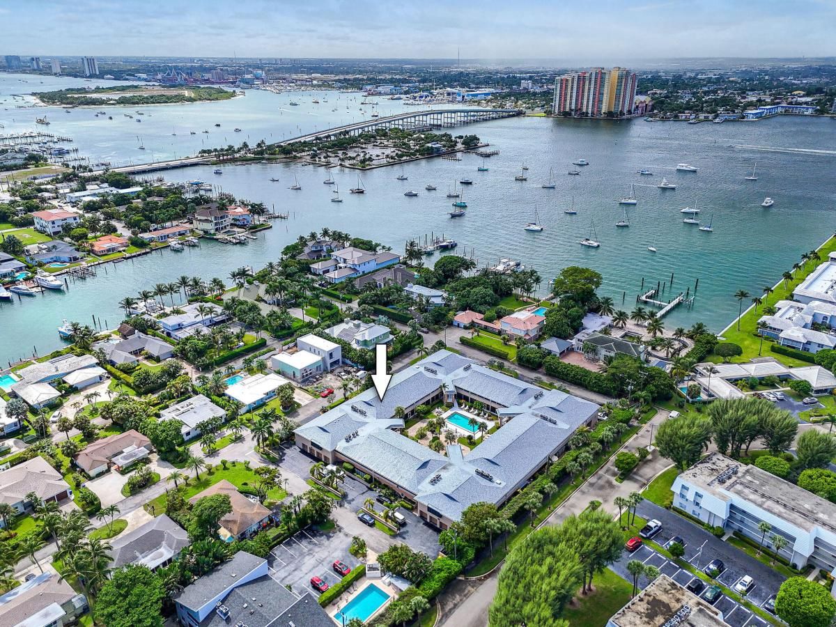 MLS #R11120853 image #0