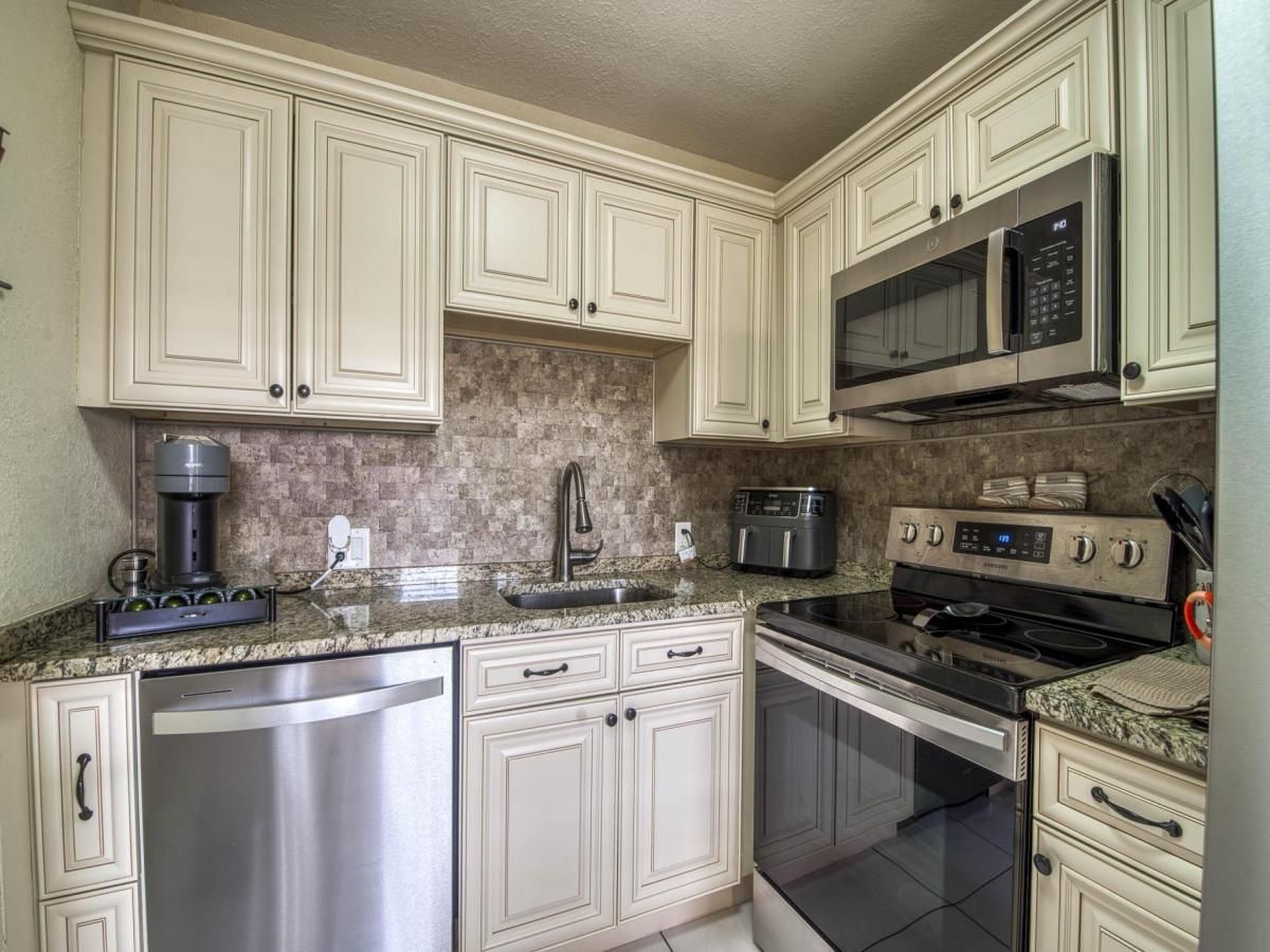 MLS #R11128219 image #0