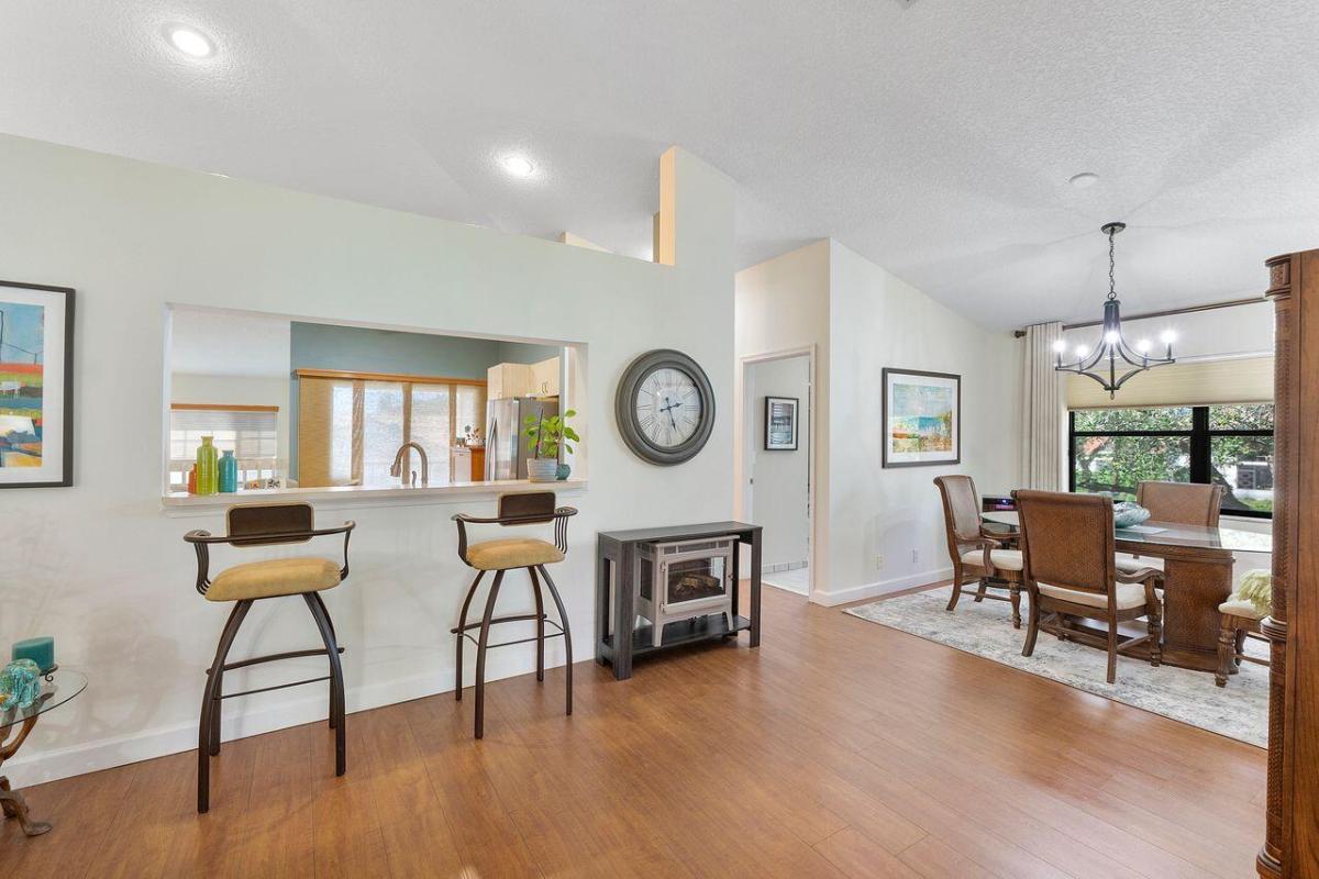 MLS #R11128233 image #0