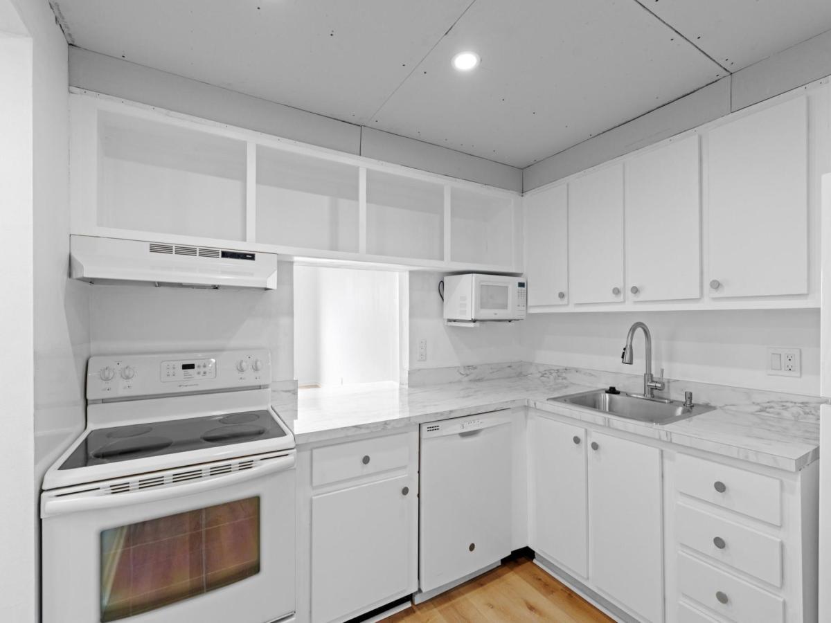 MLS #R11130043 image #0