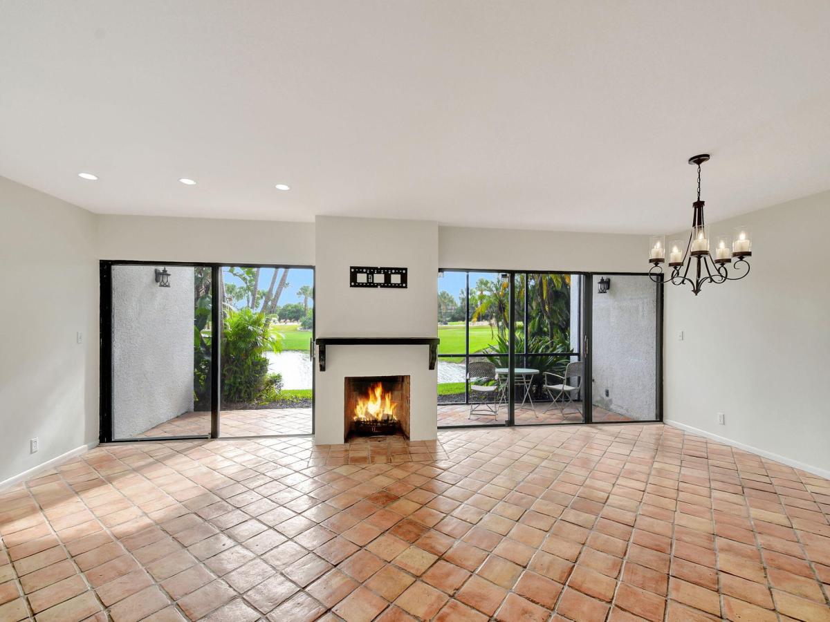 MLS #R11130112 image #0