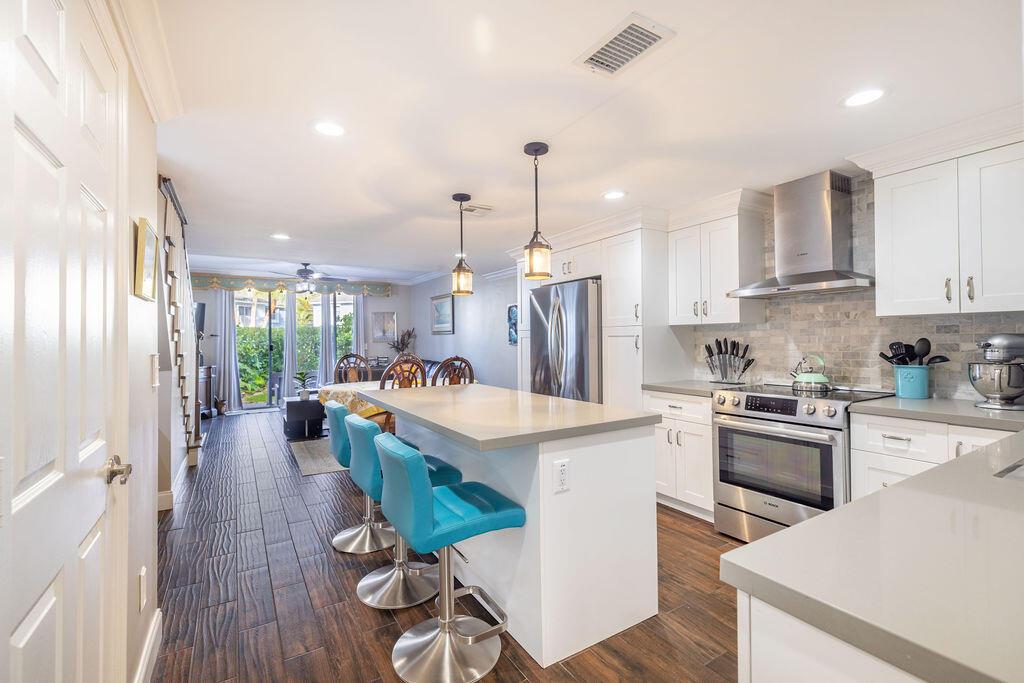 MLS #R11130254 image #0