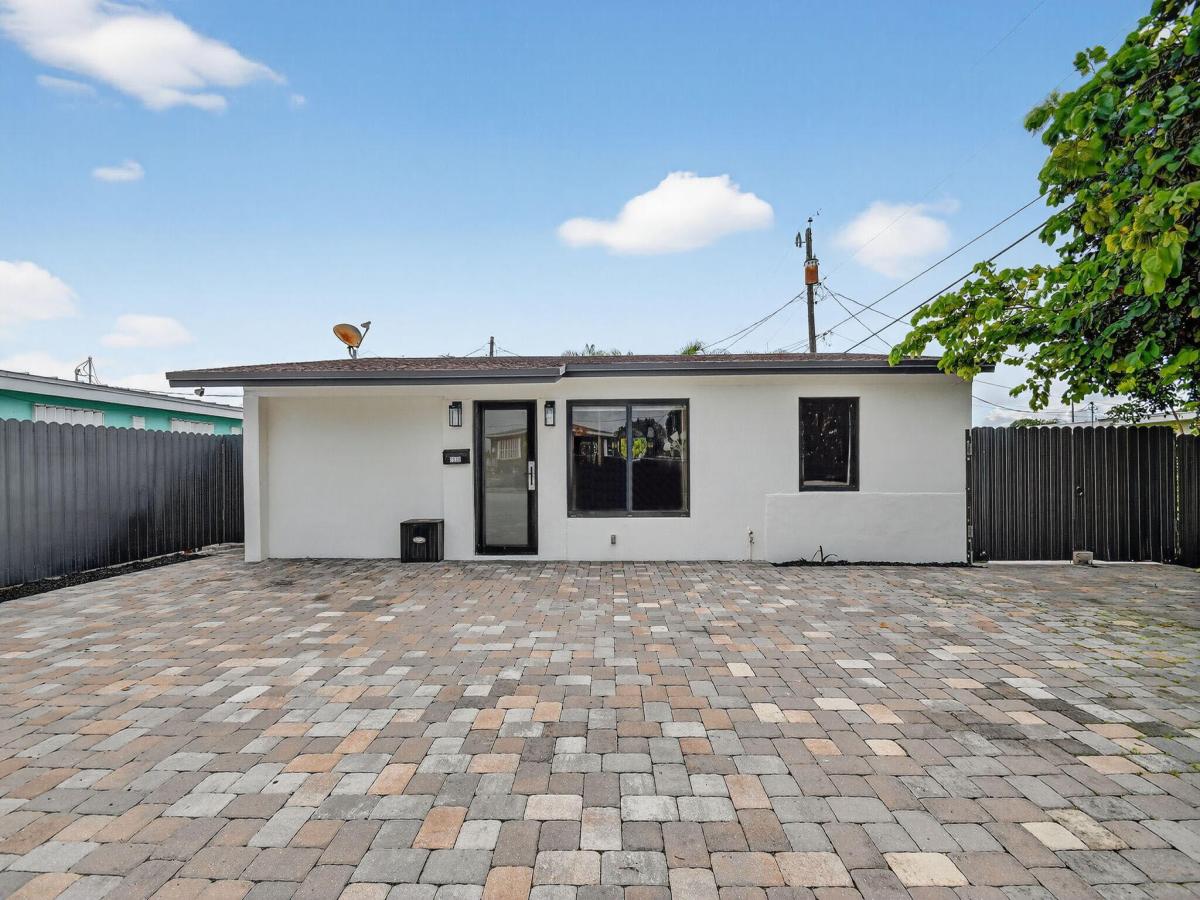 MLS #R11131429 image #0