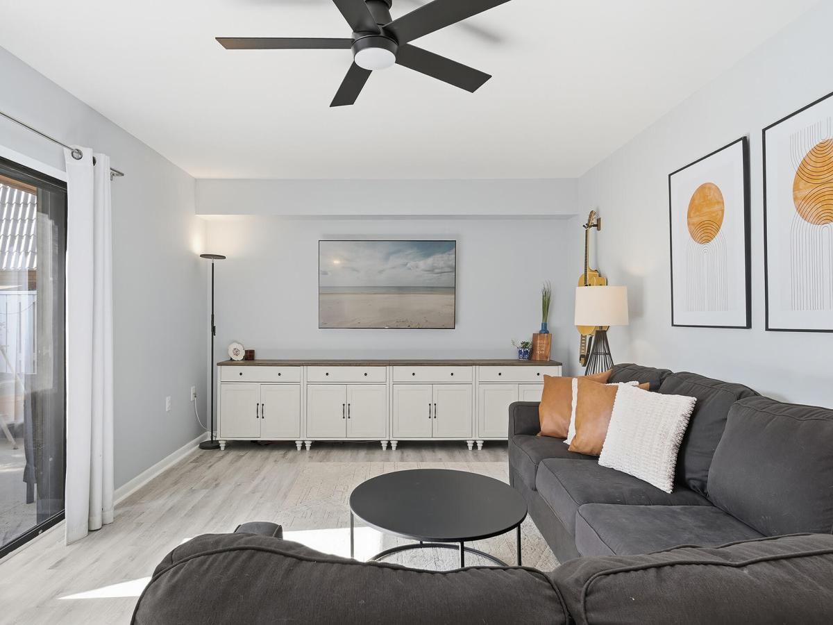 MLS #R11131486 image #0