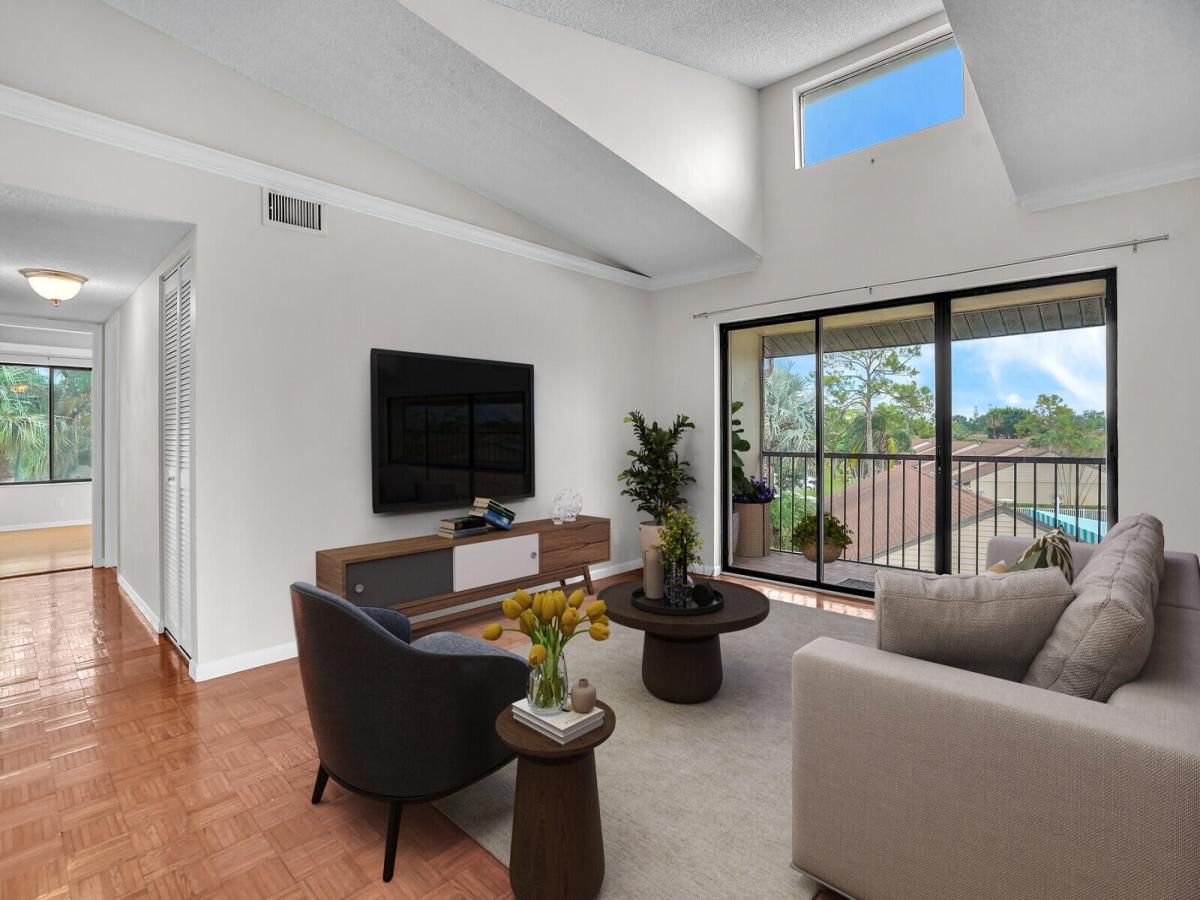 MLS #R11132361 image #0