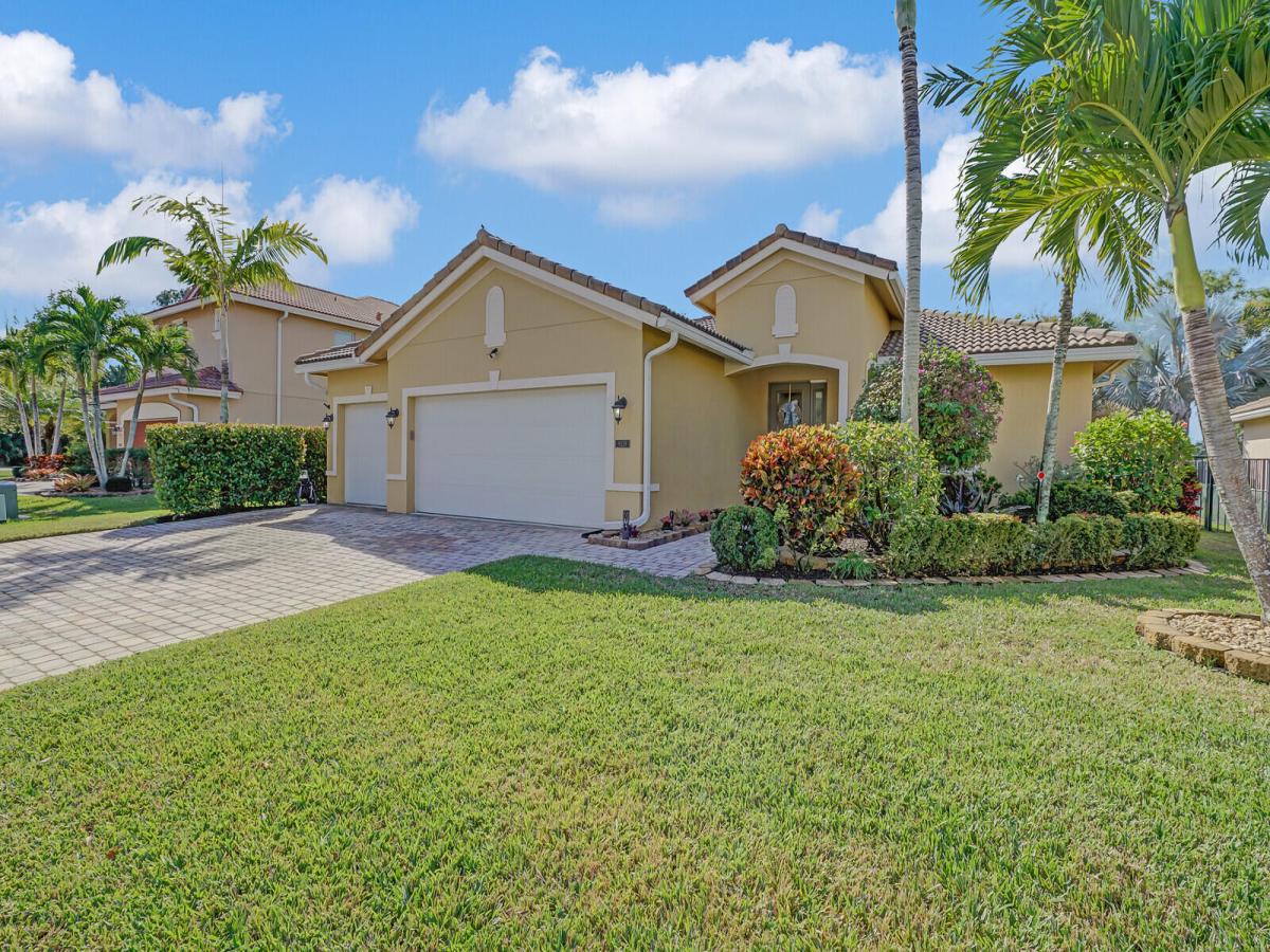 MLS #R11135162 image #0