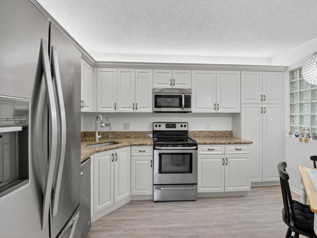 MLS #R11135213 image #0