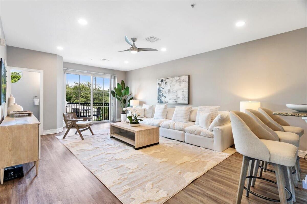 MLS #R11135416 image #0