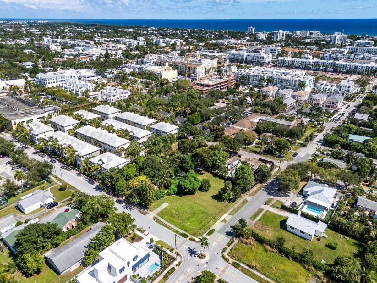 MLS #R11135536 image #0