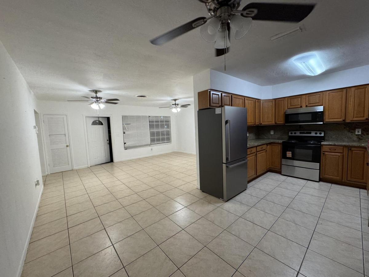 MLS #R11135649 image #0