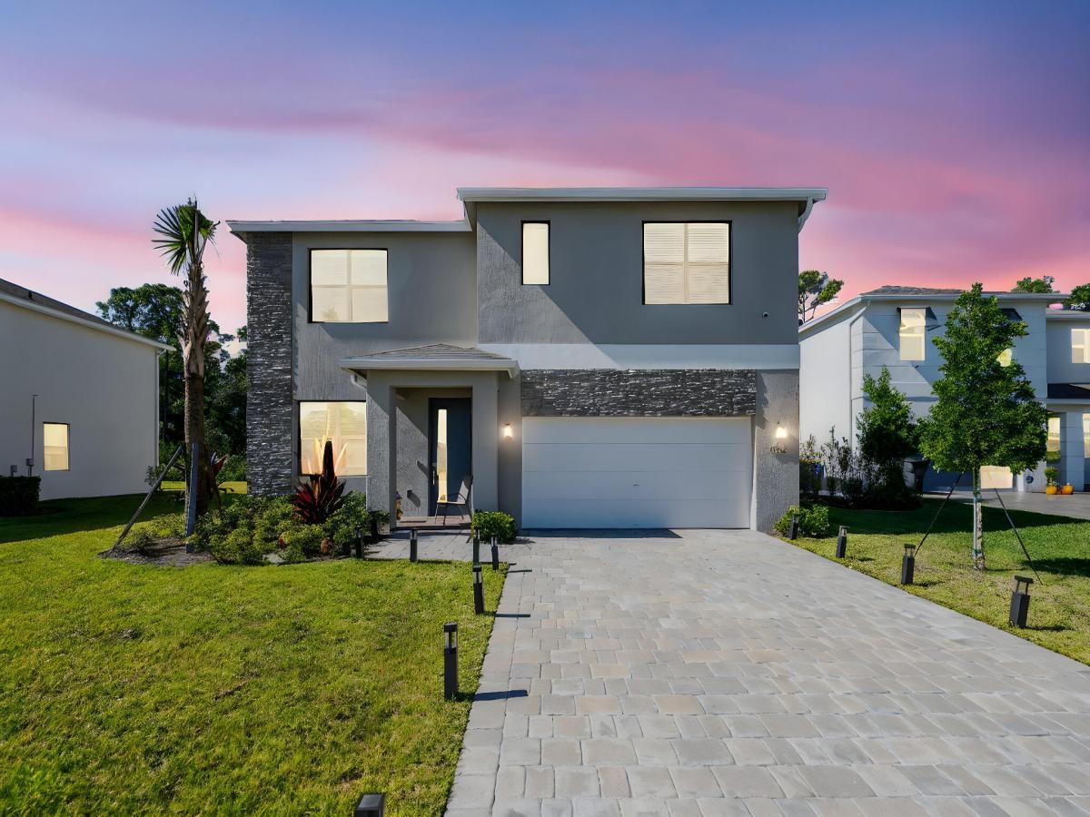 MLS #R11136127 image #0