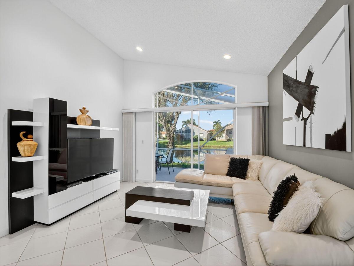 MLS #R11136512 image #0