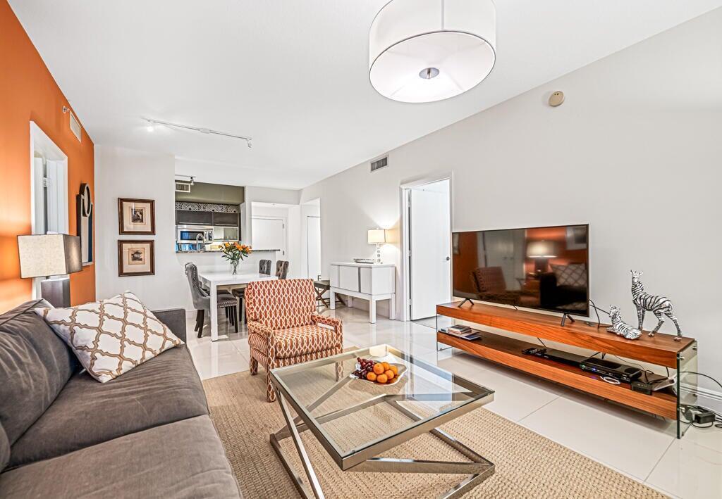 MLS #R11136770 image #0