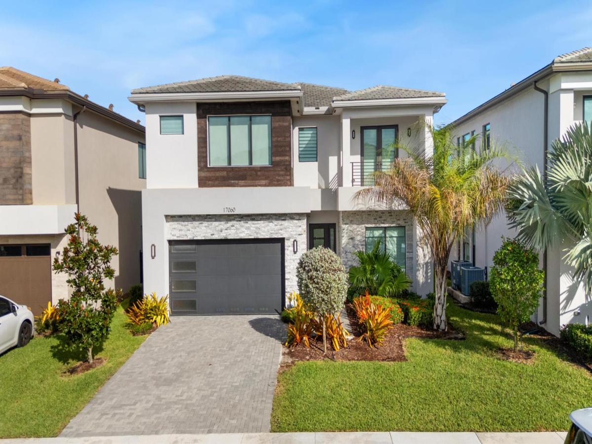 MLS #R11137004 image #0