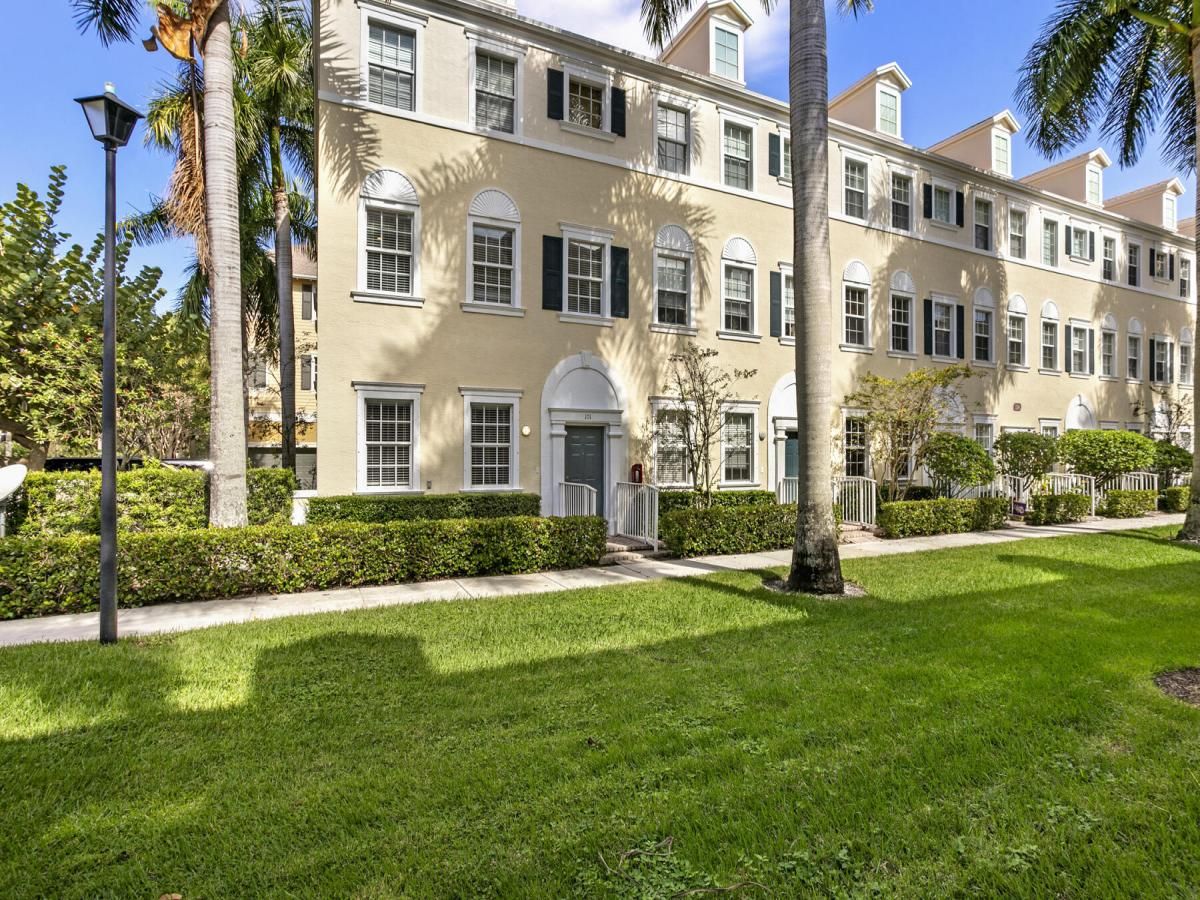 MLS #R11137209 image #0