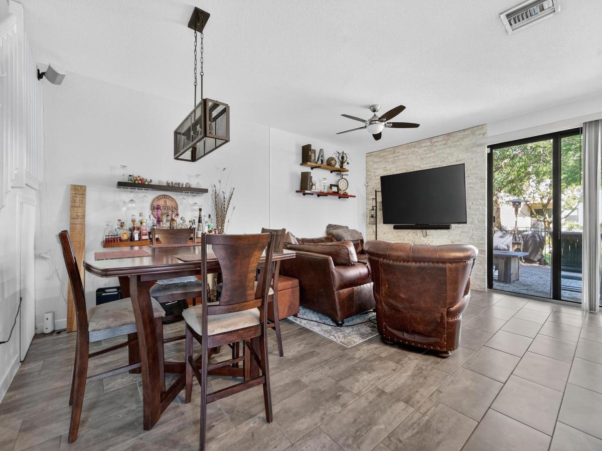 MLS #R11137344 image #0