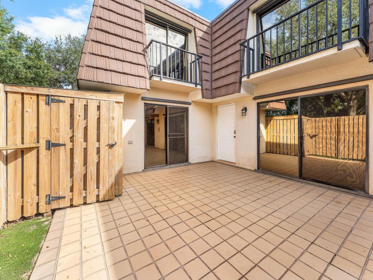 MLS #R11139399 image #0