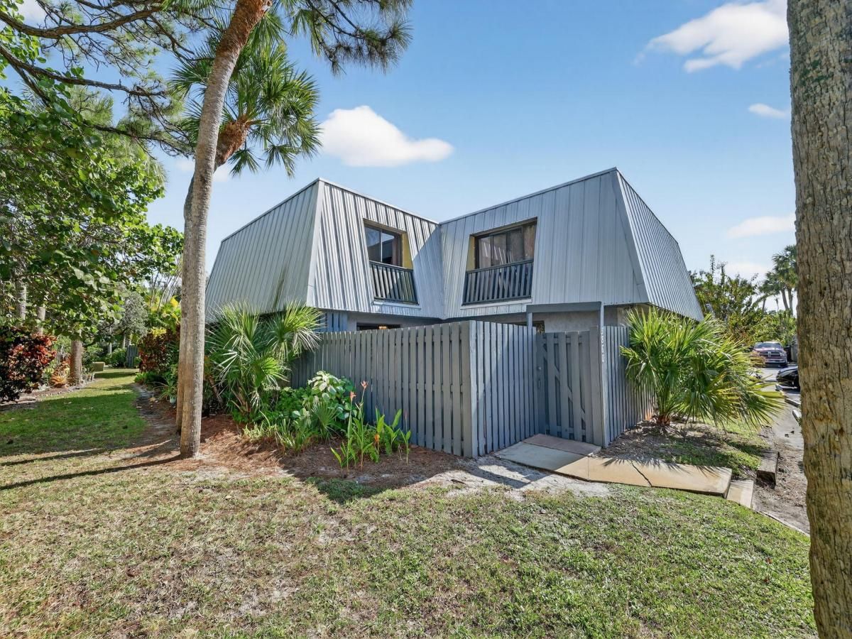 MLS #R11139867 image #0