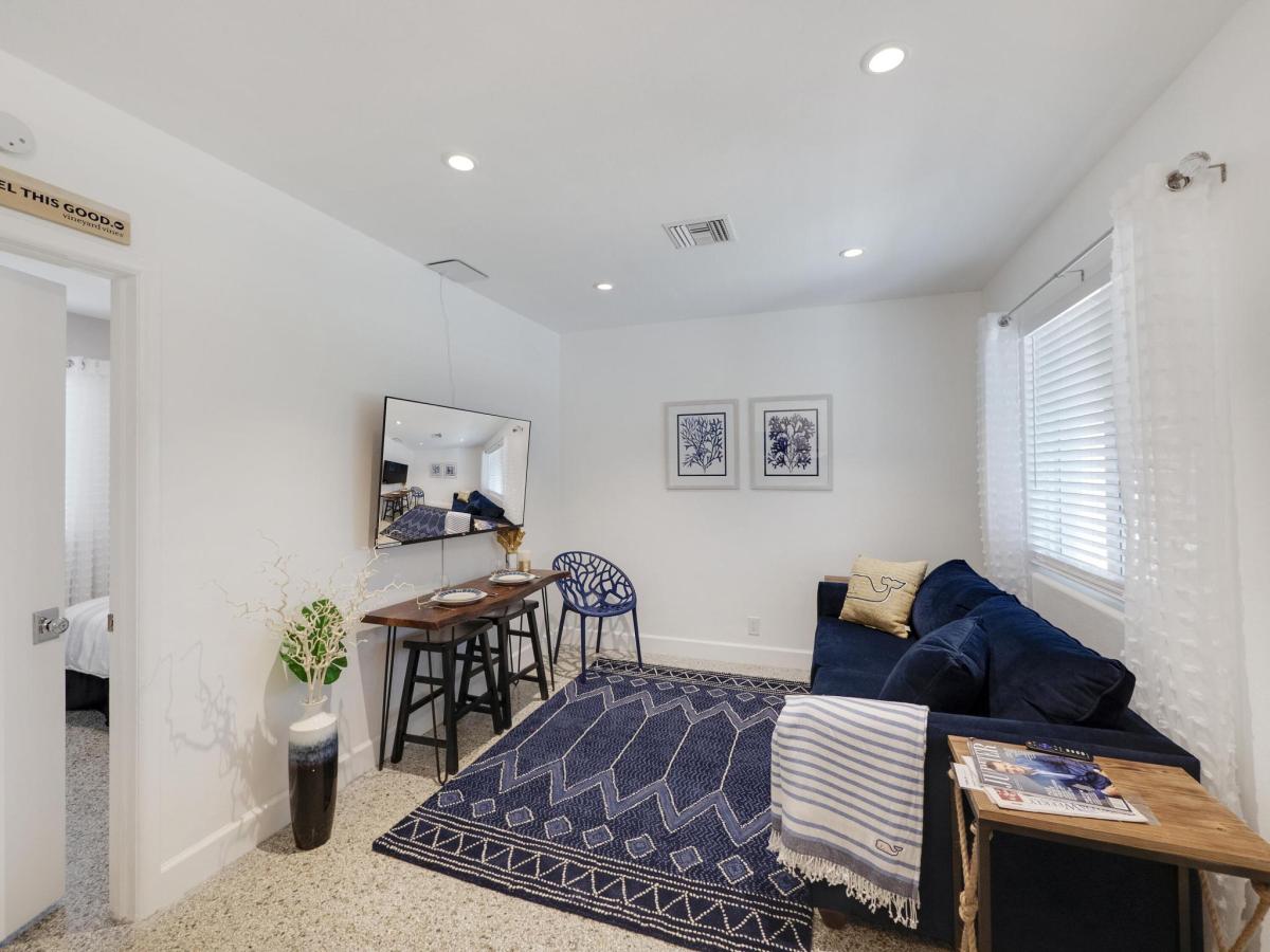 MLS #R11140078 image #0