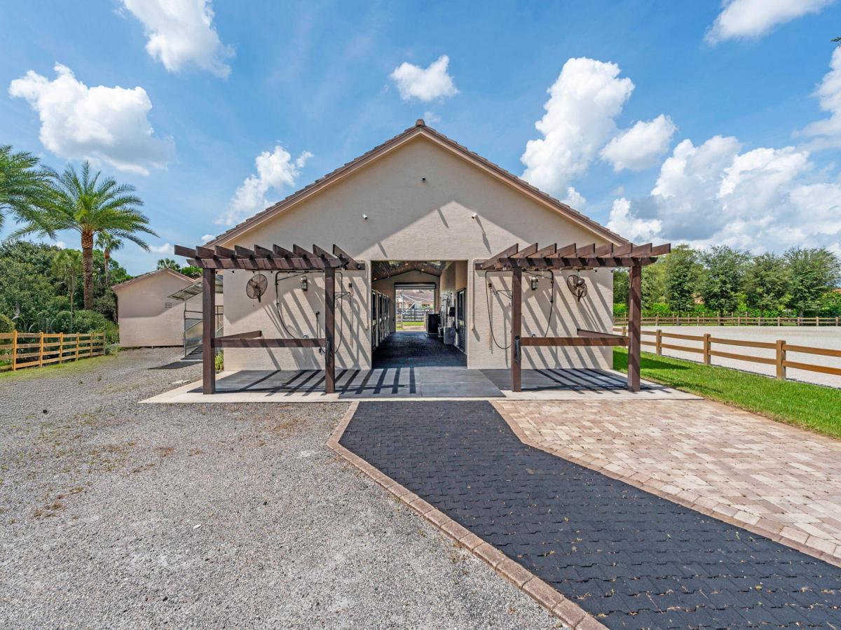 MLS #R11140252 image #0