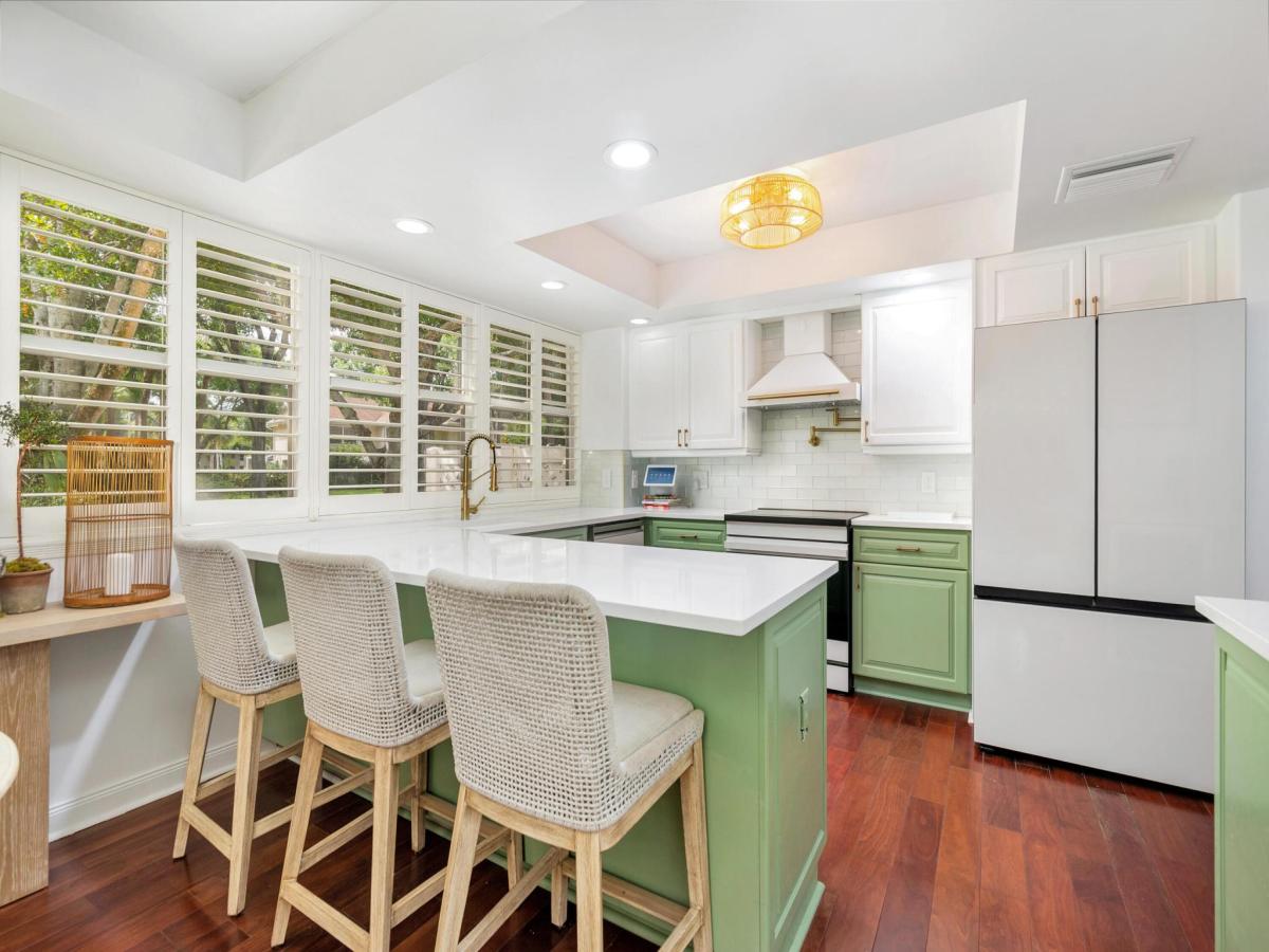 MLS #R11140593 image #0