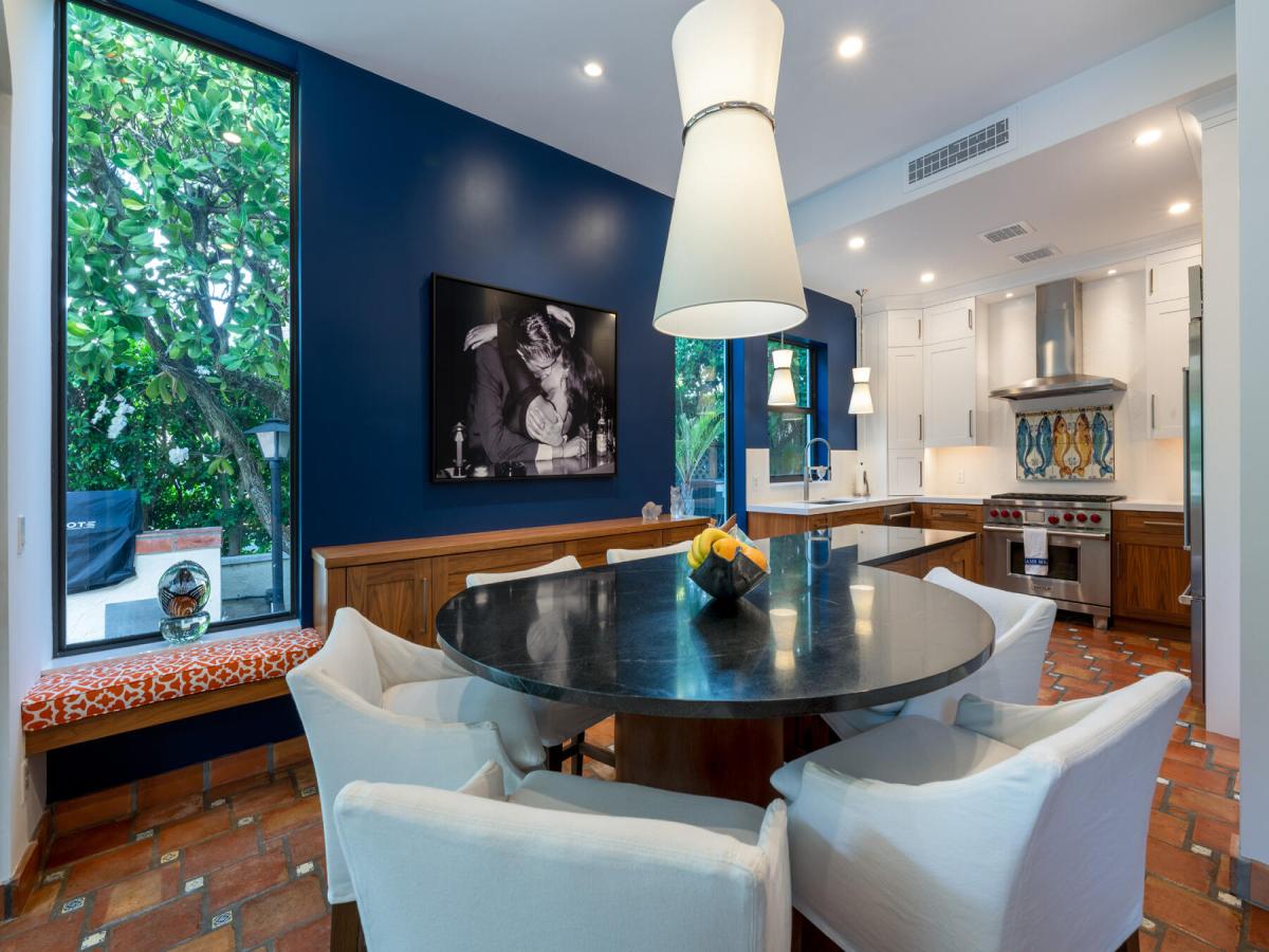 MLS #R11140893 image #0