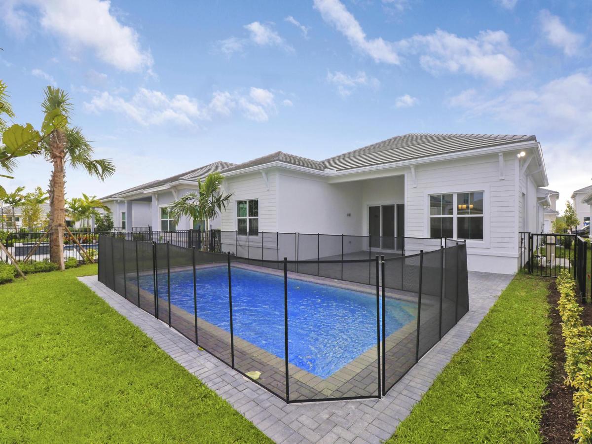 MLS #R11141292 image #0