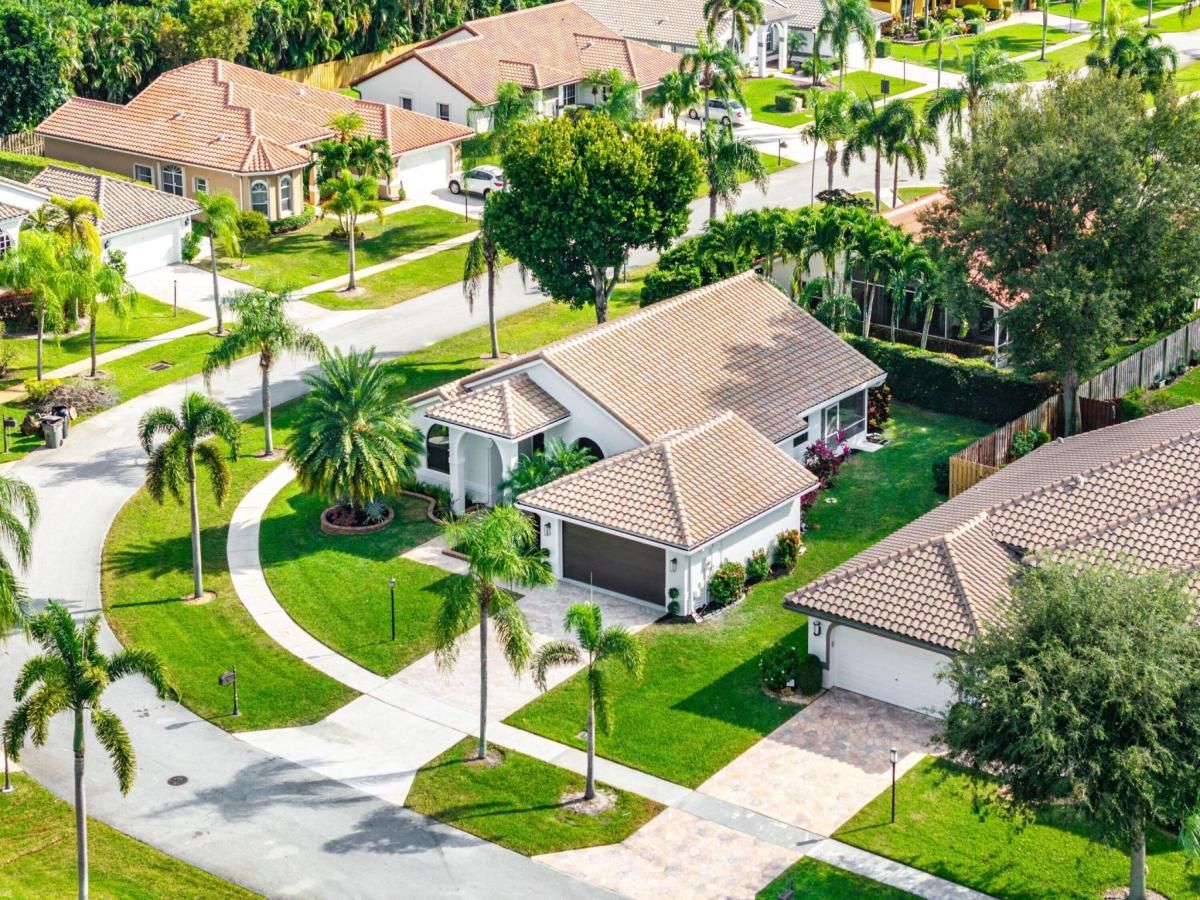 MLS #R11142147 image #0