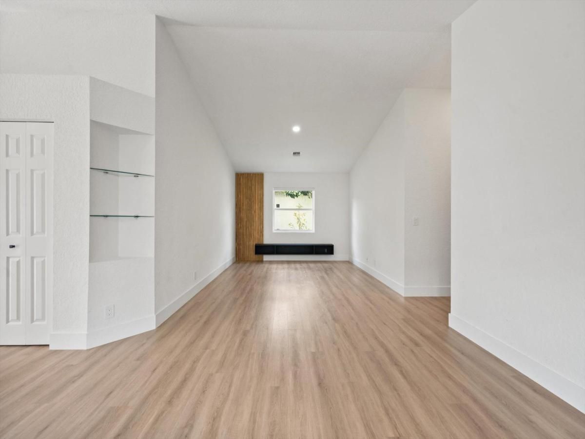 MLS #R11142357 image #0