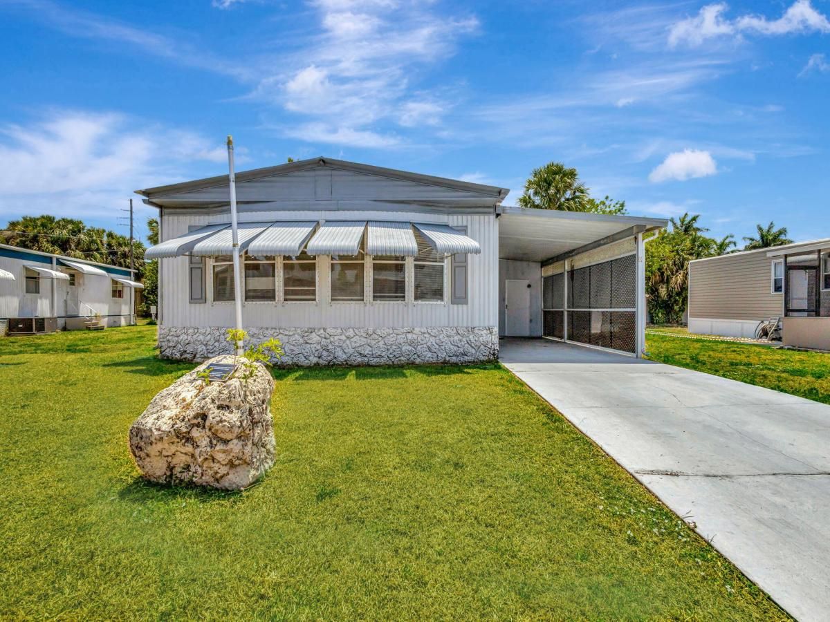 MLS #R11143689 image #0