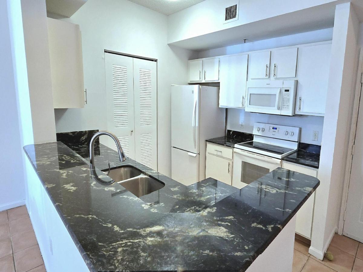 MLS #R11143815 image #0