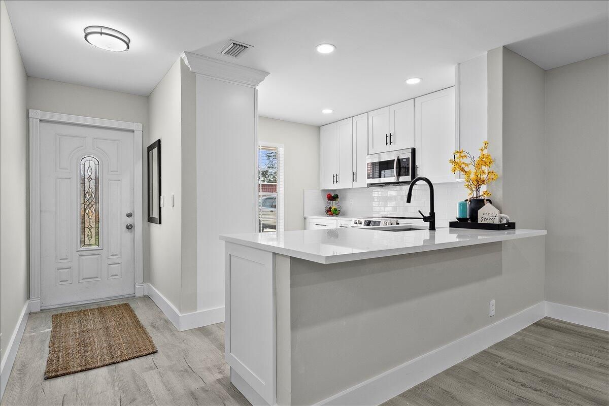 MLS #R11144301 image #0