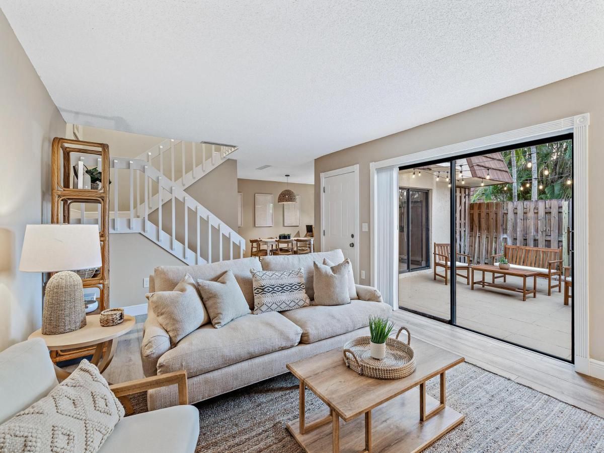 MLS #R11145033 image #0