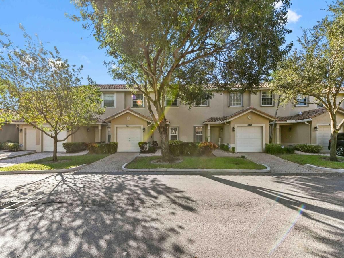 MLS #R11145248 image #0