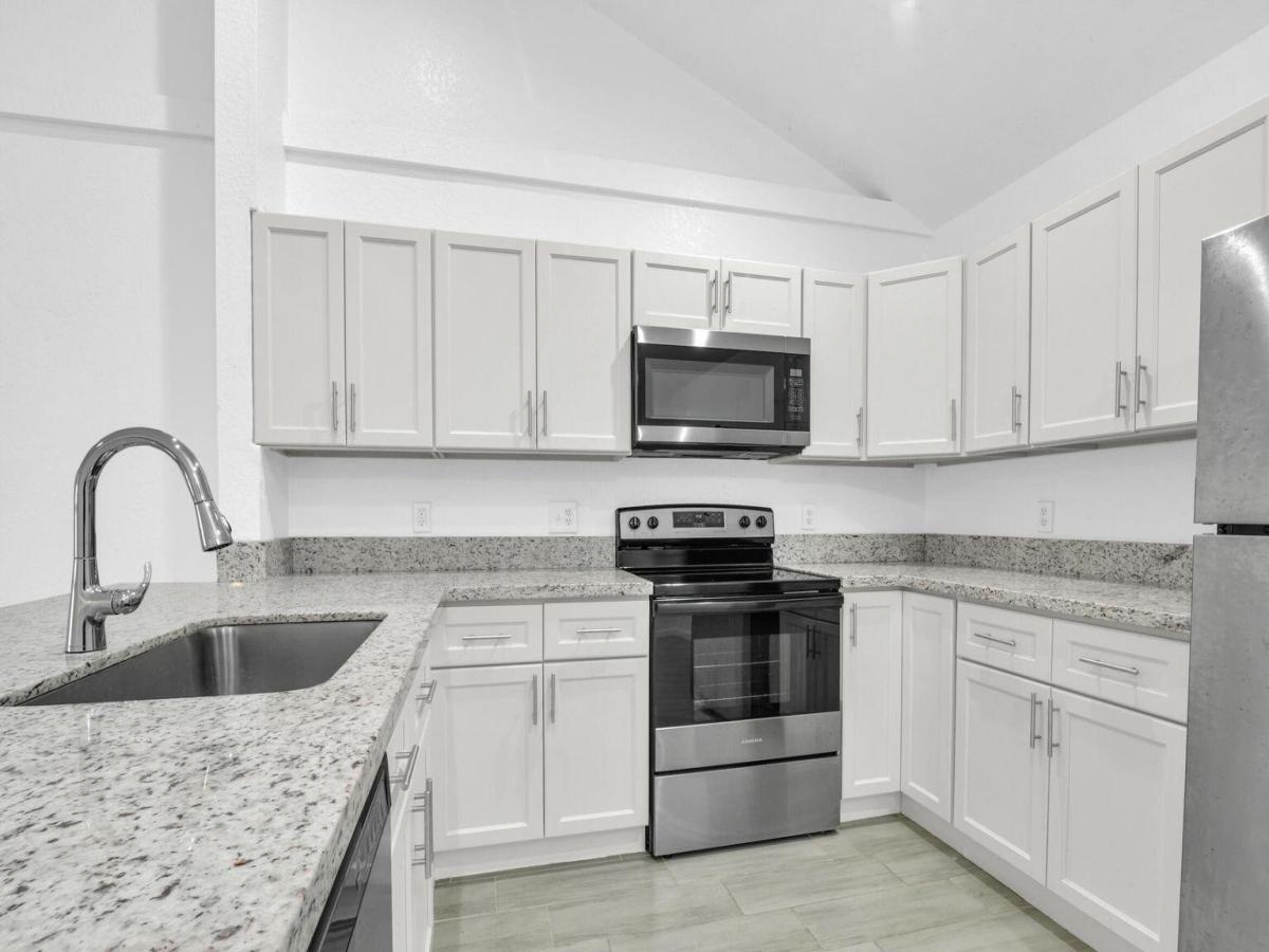 MLS #R11145465 image #0