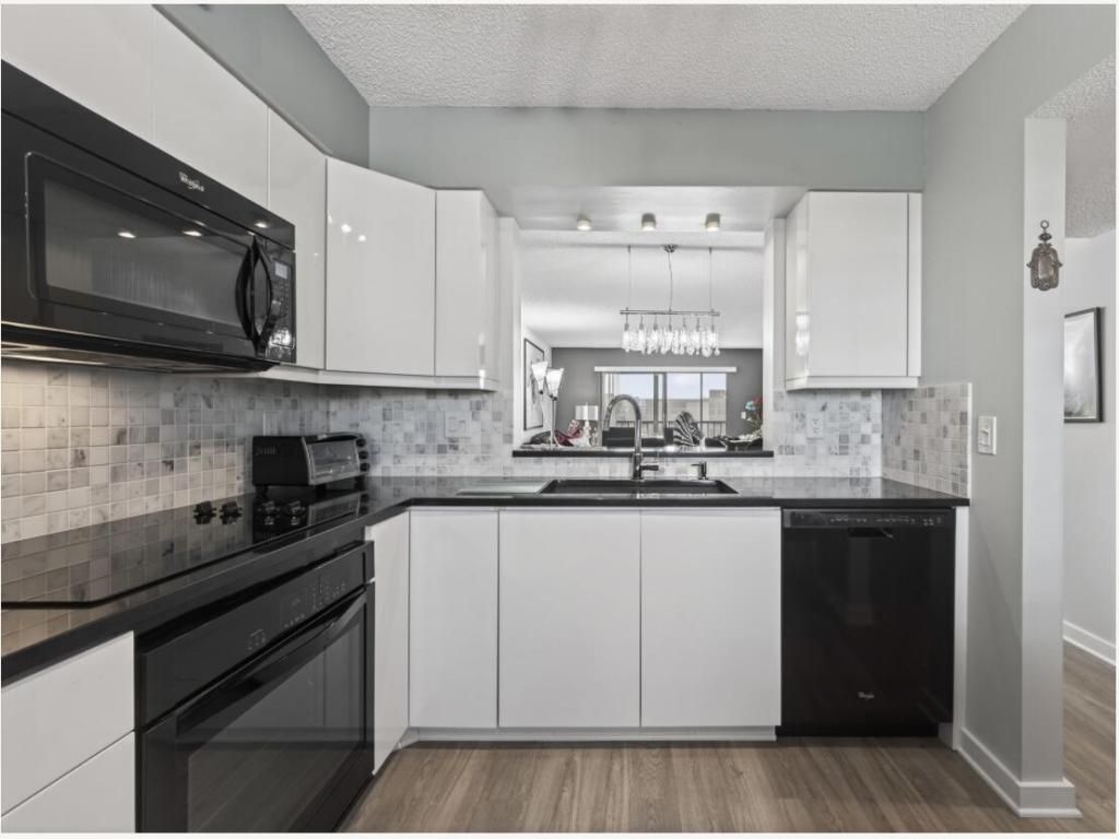 MLS #R11145862 image #0