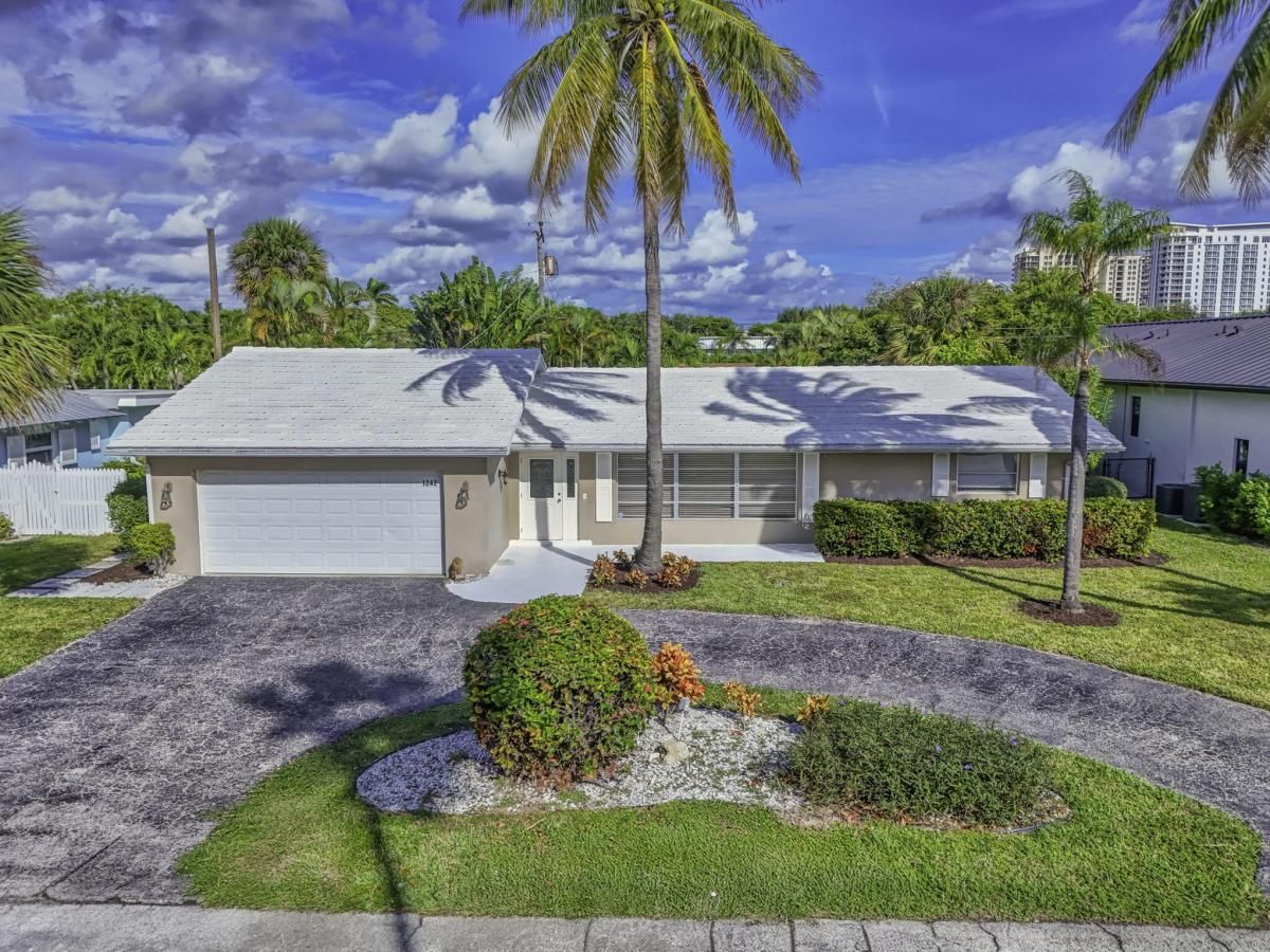 MLS #R11146194 image #0