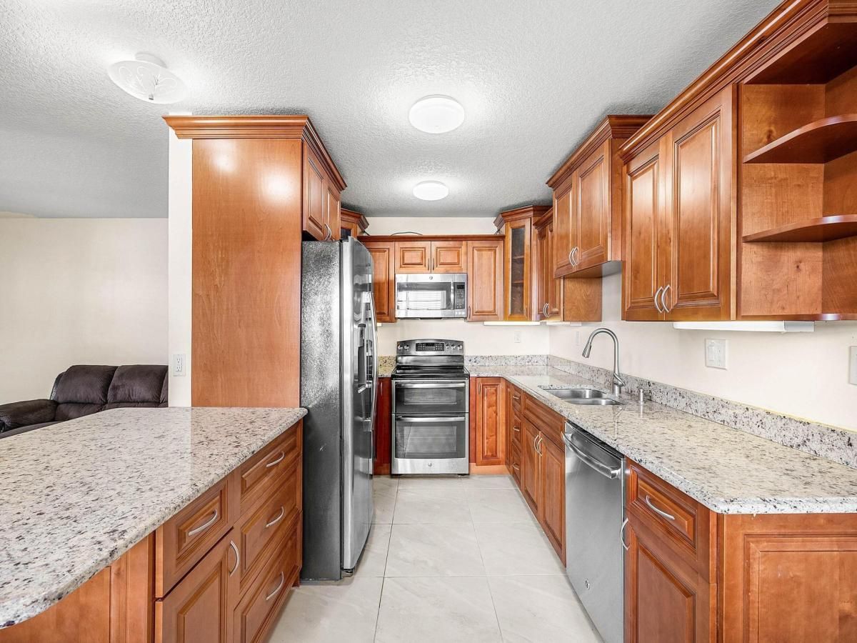 MLS #R11146263 image #0